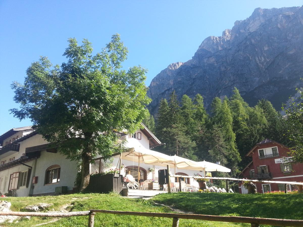 Hotel Fiames Cortina d'Ampezzo Ngoại thất bức ảnh
